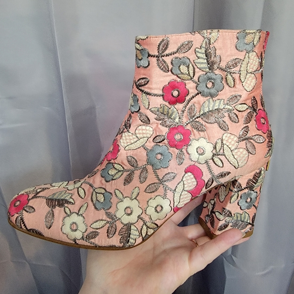Stuart Weitzman booties